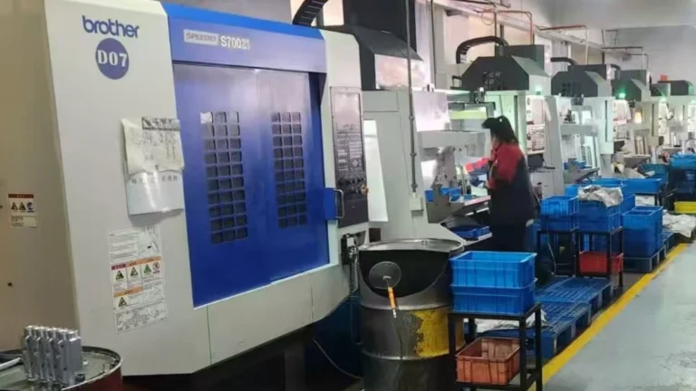 GUTUBAO airless sprayer pump machining process featuring heavy-duty USA Haas CNC centers.
